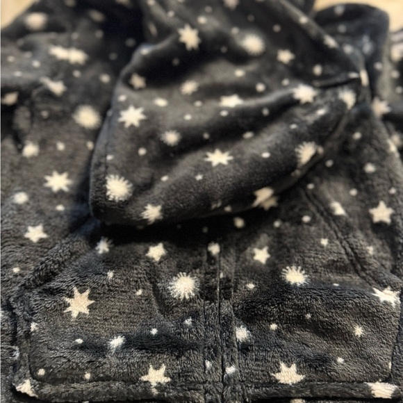 Art Class Starry Black and White Fleece Onesie Size 4/5 Toddler, NWT - Picture 10 of 12